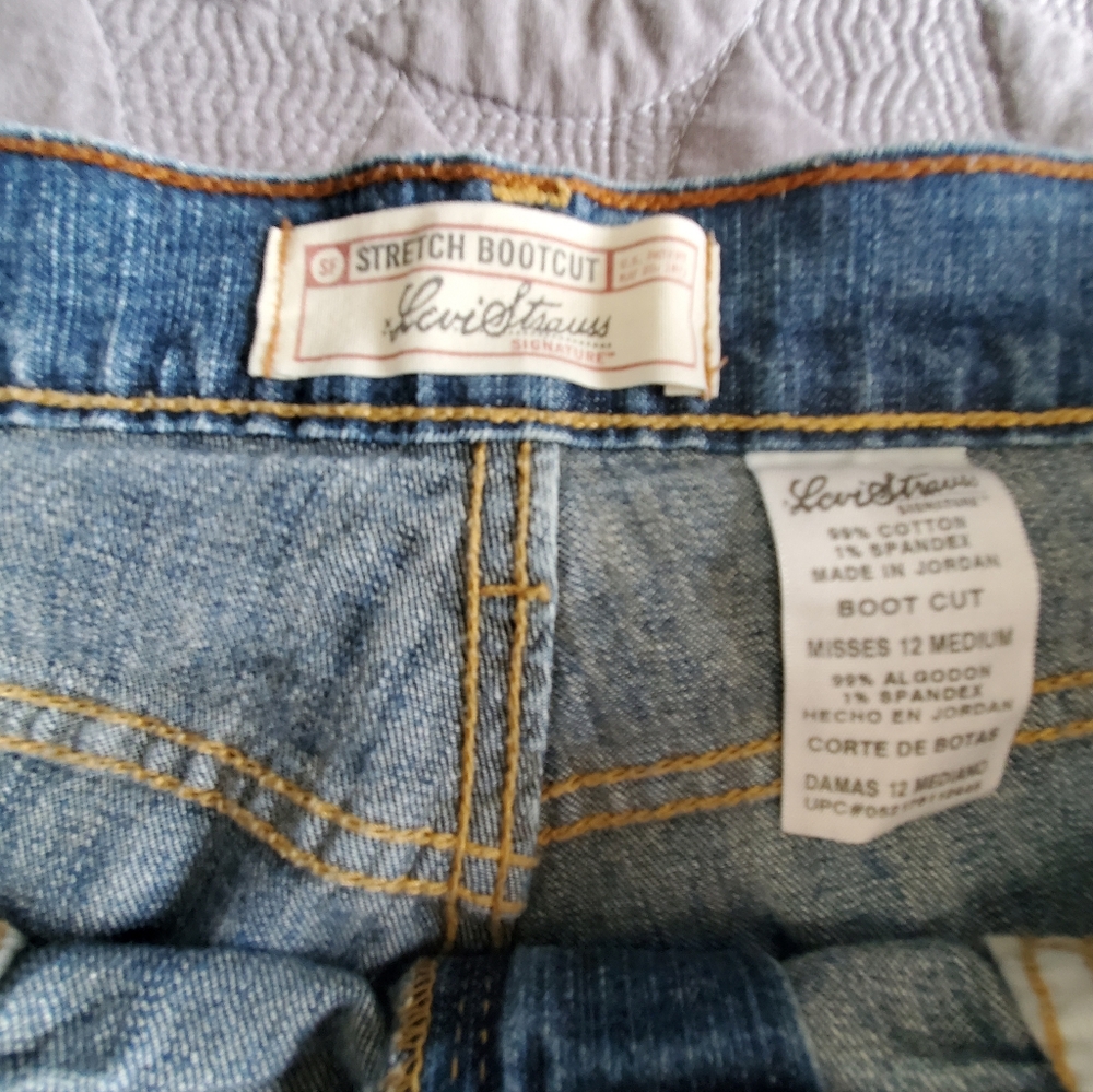 Levi's Strauss Signature Stretch Bootcut Jeans Size 12 - Picture 6 of 13